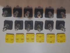Les 12 attaches des bielles